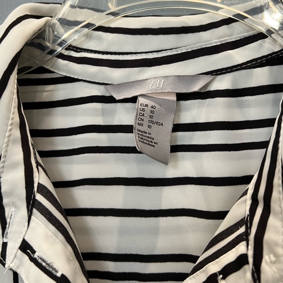 H&M Striped Black and White Sleeveless Top - Picture 3 of 8
